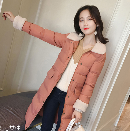 小個(gè)子女生適合什么款式棉服？打造冬日浪漫情緣