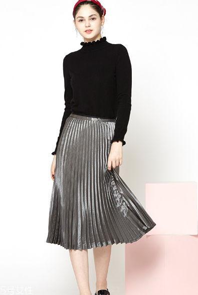 百褶裙什么顏色好看？百變女神就是你