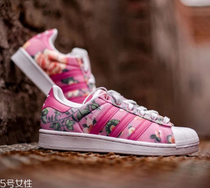 2018流行什么款式板鞋？超火的板鞋款式大盤點(diǎn)