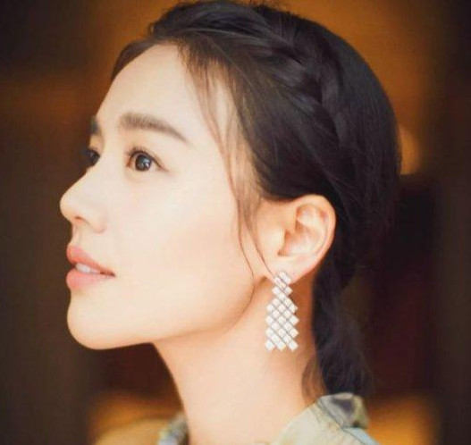 劉海尷尬期怎么弄好看 3招輕松解決 劉海尷尬期怎么弄好看 3招輕松解決