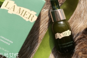 海藍(lán)之謎去皺精華用多久能見效？至少3個月