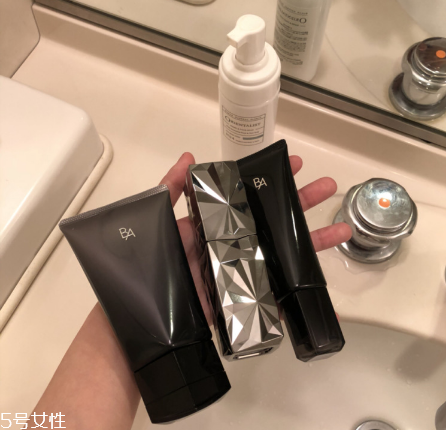 pola黑ba洗面奶好用嗎？挑不出毛病的一款洗面奶