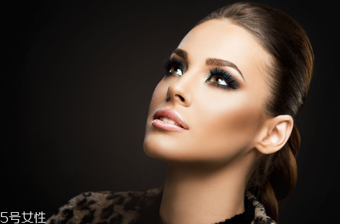 眼睫毛怎么保養(yǎng)？損傷睫毛的壞習(xí)慣