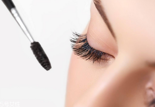 防水睫毛膏哪個牌子好用？出門約會必備神器