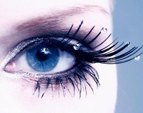 睫毛膏保質(zhì)期一般是多久？過期的睫毛膏還能這樣用