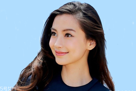 蕾絲雙眼皮貼先化妝嗎？蕾絲雙眼皮貼怎這樣用