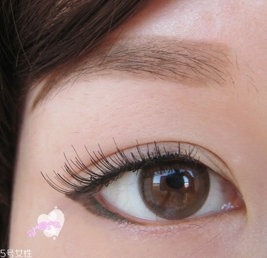 雙眼皮貼哪個(gè)牌子好？雙眼皮貼這樣貼最好看