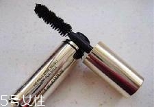 迪奧睫毛膏怎么樣？刷完睫毛膏再夾一次睫毛更卷翹