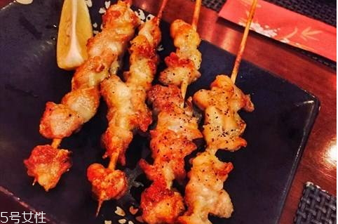 烤箱烤雞肉串溫度時(shí)間 烤箱烤雞肉注意事項(xiàng) 烤箱烤雞肉串溫度時(shí)間 烤箱烤雞肉注意事項(xiàng)