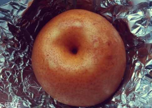 烤箱烤梨多長(zhǎng)時(shí)間 烤箱烤梨的時(shí)間和溫度 烤箱烤梨多長(zhǎng)時(shí)間 烤箱烤梨的時(shí)間和溫度