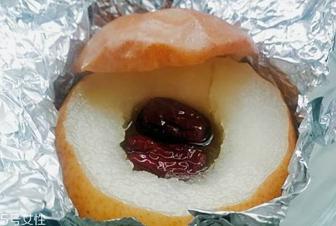 烤箱烤梨多長(zhǎng)時(shí)間 烤箱烤梨的時(shí)間和溫度 烤箱烤梨多長(zhǎng)時(shí)間 烤箱烤梨的時(shí)間和溫度