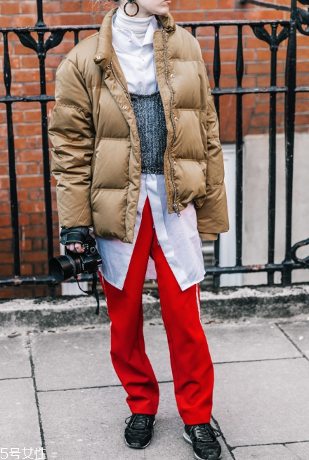 x型腿穿什么褲子好看？輕松教你打造完美腿型