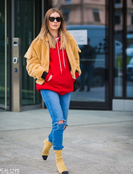 皮草搭配什么褲子好看？打造冬日新時(shí)尚