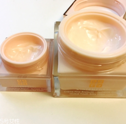 紀(jì)梵希眼霜哪款好？紀(jì)梵希少女眼霜vs黑藻眼霜