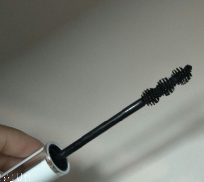 紀(jì)梵希睫毛膏好用嗎 評測一下紀(jì)梵希睫毛膏 紀(jì)梵希睫毛膏好用嗎 評測一下紀(jì)梵希睫毛膏