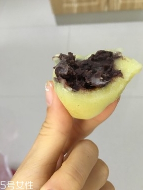 粘豆包蒸多長(zhǎng)時(shí)間能熟？用冷水還是熱水蒸