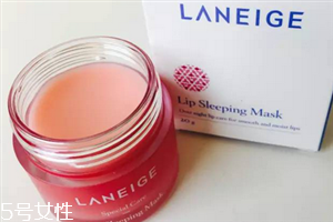 蘭芝唇膜一周使用幾次？千萬不要用舌頭去舔嘴唇