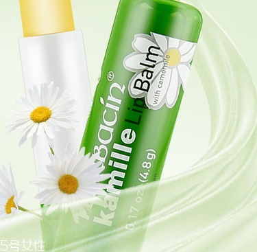 唇膏和唇膜的區(qū)別 唇膜比唇膏更具修復力