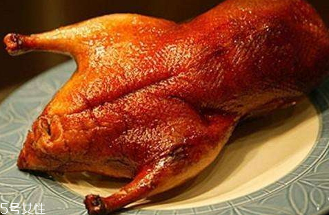 烤箱烤鴨子多少時間 烤箱烤鴨子的溫度和時間 烤箱烤鴨子多少時間 烤箱烤鴨子的溫度和時間