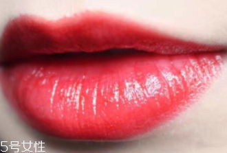 Mac口紅哪個顏色最火？6款最愛唇色試色