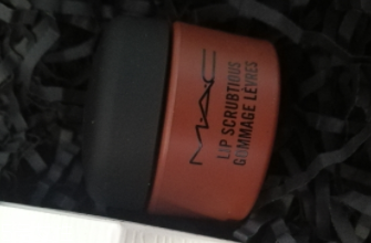 Mac口紅哪個顏色最火？6款最愛唇色試色