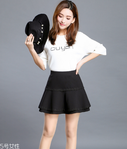 毛呢短裙怎么搭配？這個(gè)冬天讓你時(shí)尚又溫暖