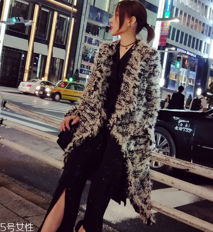 粗呢外套怎么搭配？簡(jiǎn)約大氣的冬日經(jīng)典