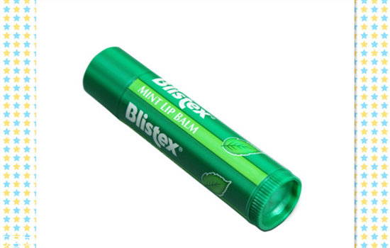 blistex唇膏有哪幾款？使用唇膏應(yīng)該適量