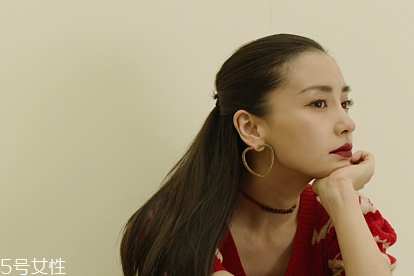 紅唇妝怎么畫最好看？復(fù)古紅唇妝的畫法