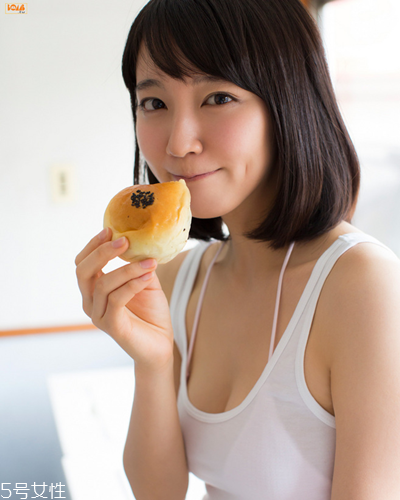 圓臉有劉海好還是沒有劉海好？頭發(fā)少又細(xì)不適合短發(fā)