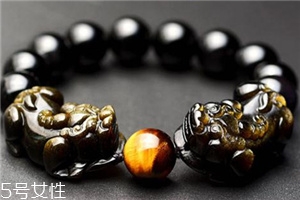 金曜石手鏈戴哪只手？金曜石手鏈這樣戴