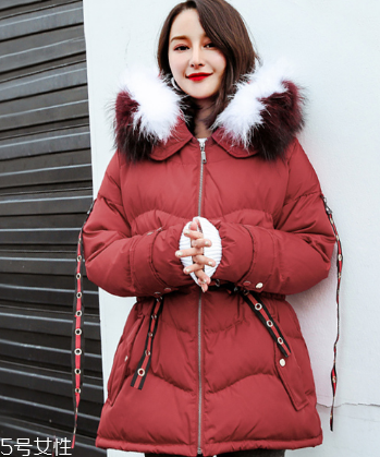 冬天穿什么羽絨服顯瘦？教你做冬日小妖精