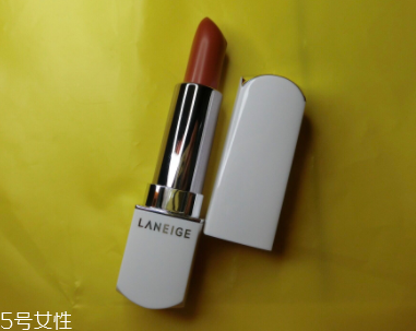 冬天護(hù)膚用霜還是乳？6款適合冬天用的護(hù)膚品推薦