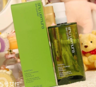 卸妝油哪個牌子好用？網(wǎng)紅卸妝油盤點