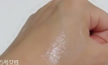 紀(jì)梵希水漾活妍面霜好用嗎？冰淇淋質(zhì)地的面霜評(píng)測(cè)