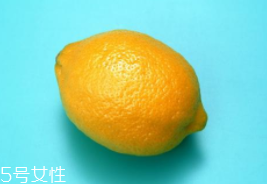 檸檬精油能美白嗎？強效對抗黑色素