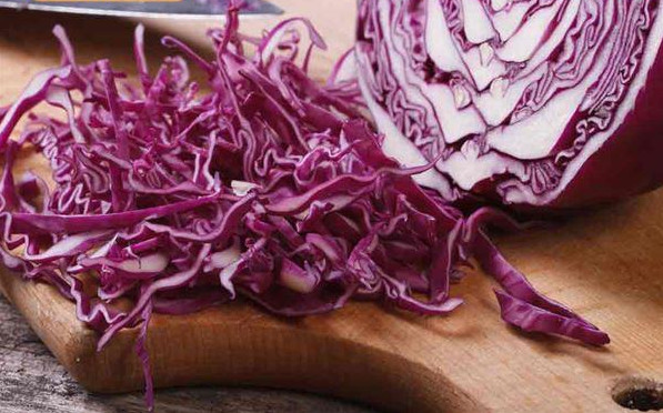 吃火鍋能放卷心菜嗎 火鍋?zhàn)罴雅淞? alt=