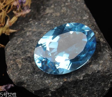 托帕石有收藏價(jià)值嗎？這個(gè)顏色價(jià)值最高