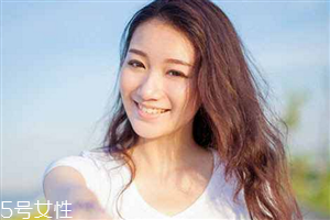 圓臉有劉海好還是沒有劉海好？頭發(fā)少又細(xì)不適合短發(fā)