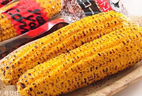 微波爐烤玉米會(huì)爆炸嗎 微波爐烤玉米注意事項(xiàng) 微波爐烤玉米會(huì)爆炸嗎 微波爐烤玉米注意事項(xiàng)