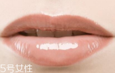 嘴唇干裂是一種病嗎？治療口角炎從改善習(xí)慣入手