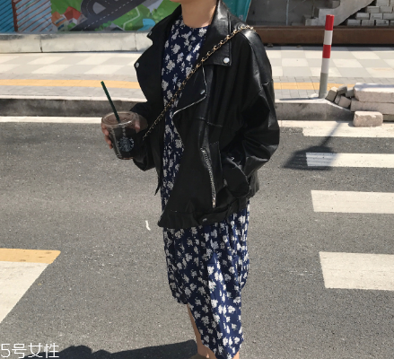 短款皮衣怎么搭配好看？酷girl的冬日選擇