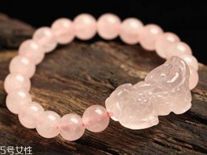 芙蓉石招桃花嗎？佩戴正確才能招桃花