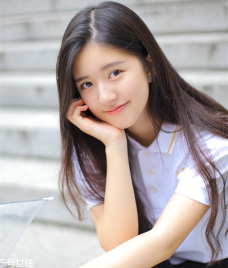 圓臉妹子適合什么發(fā)型？短發(fā)更能突顯氣質(zhì)