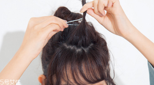 短發(fā)怎么做新娘造型？編發(fā)好看又簡(jiǎn)單