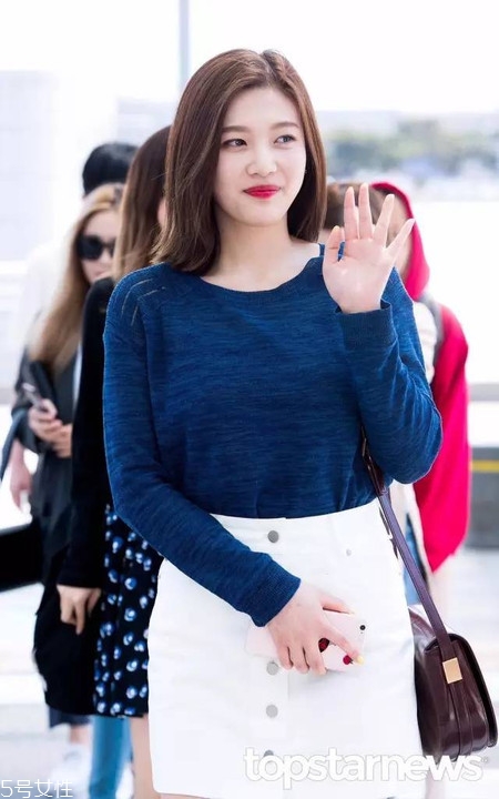 短發(fā)發(fā)尾外翻的發(fā)型怎么弄？誰弄誰美