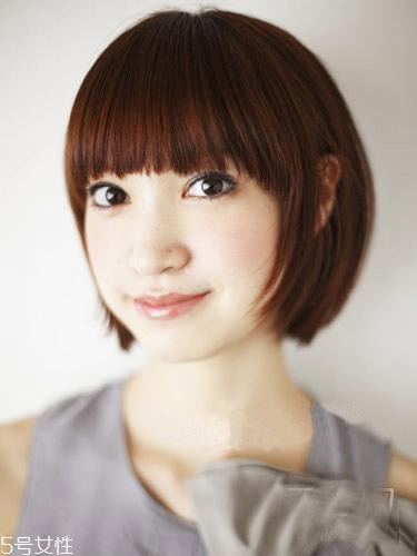 女生發(fā)質(zhì)軟適合什么發(fā)型？胖圓臉顯瘦發(fā)型參考