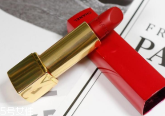 送閨蜜新年禮物怎么挑選？送這些美妝產(chǎn)品她會(huì)尖叫