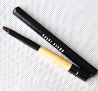 送閨蜜新年禮物怎么挑選？送這些美妝產(chǎn)品她會(huì)尖叫