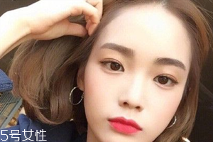 短頭發(fā)染什么顏色好看洋氣顯白？短發(fā)這樣弄好看又大方